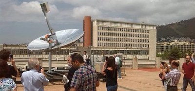 S'inaugura un sistema de captació solar Dishstirling a l'ETSEIB